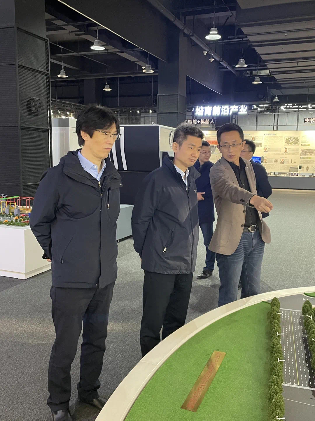 1681377680427.jpg 4.jpg